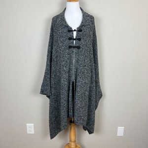 VON SAKEN Poncho Sweater Womens One Size Gray Wool Blend Knit‎ Toggle Longline